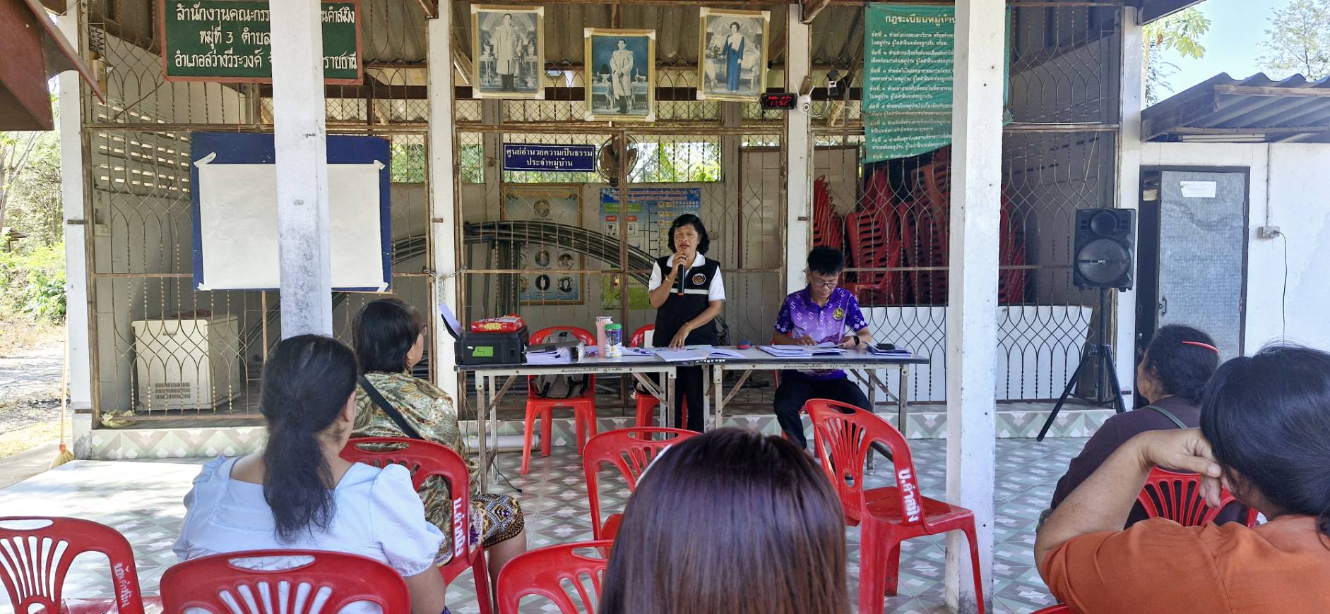 พช.สว่างวีระวงศ์ ลงพื้นที่ติดตามสนับสนุนการดำเนินงานโครงการแก้ไขปัญหาความยากจน (กข.คจ.) 