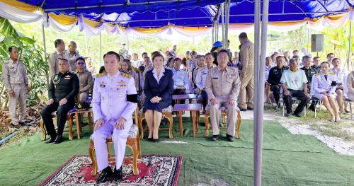 พช.สว่างวีระวงศ์ ร่วมพิธีบำเพ็ญพระราชกุศลปล่อยพันธุ์ปลาพระราชทาน เนื่องในวันคล้ายวันพระบรมราชสมภพพระบาทสมเด็จพระบรมชนกาธิเบศร มหาภูมิพลอดุลยเดชมหาราช บรมนาถบพิตร วันชาติและวันพ่อแห่งชาติ 5 ธันวาคม 2568